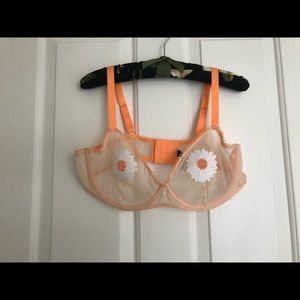 Adore Me Cheeky daisy bra & thong set- 40D and 2X
